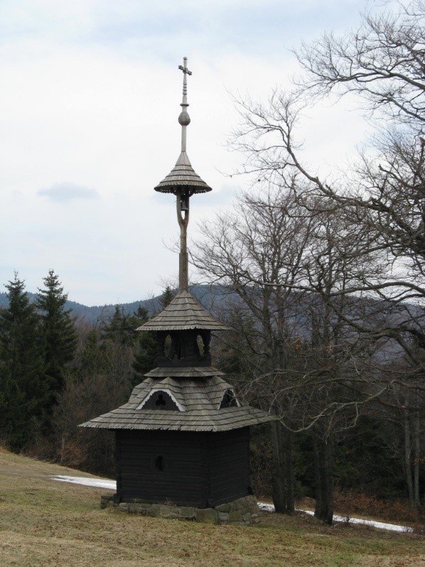 Dřevěná zvonička od Jurkoviče
